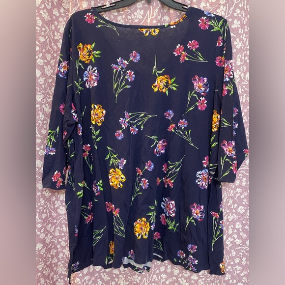 (S31) 2X Woman Within Navy V-Neck Long Sleeve Floral Tunic Never Worn - Picture 2 of 6